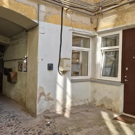 Zema5 Old Town Loft Апартаменты *