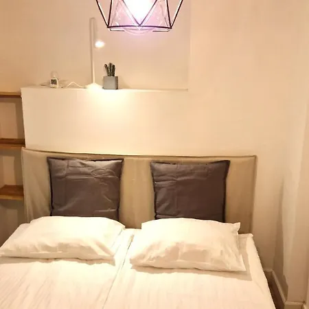 Zema5 Old Town Loft *